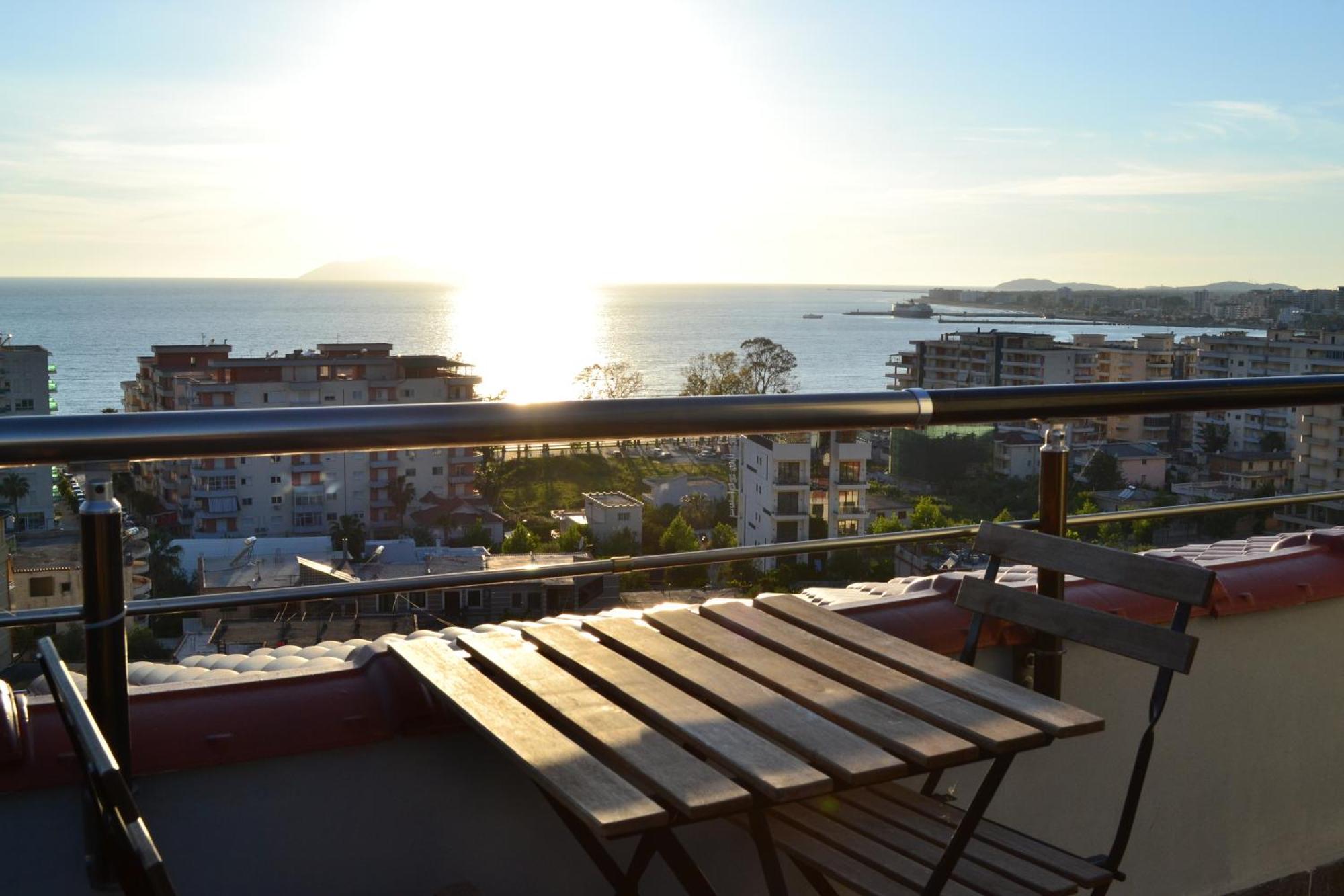 Seaview Penthouse Terrace & Private Garage Daire Avlonya Dış mekan fotoğraf